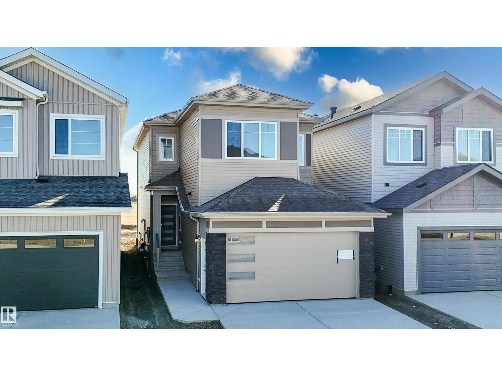 329 Bluff CV