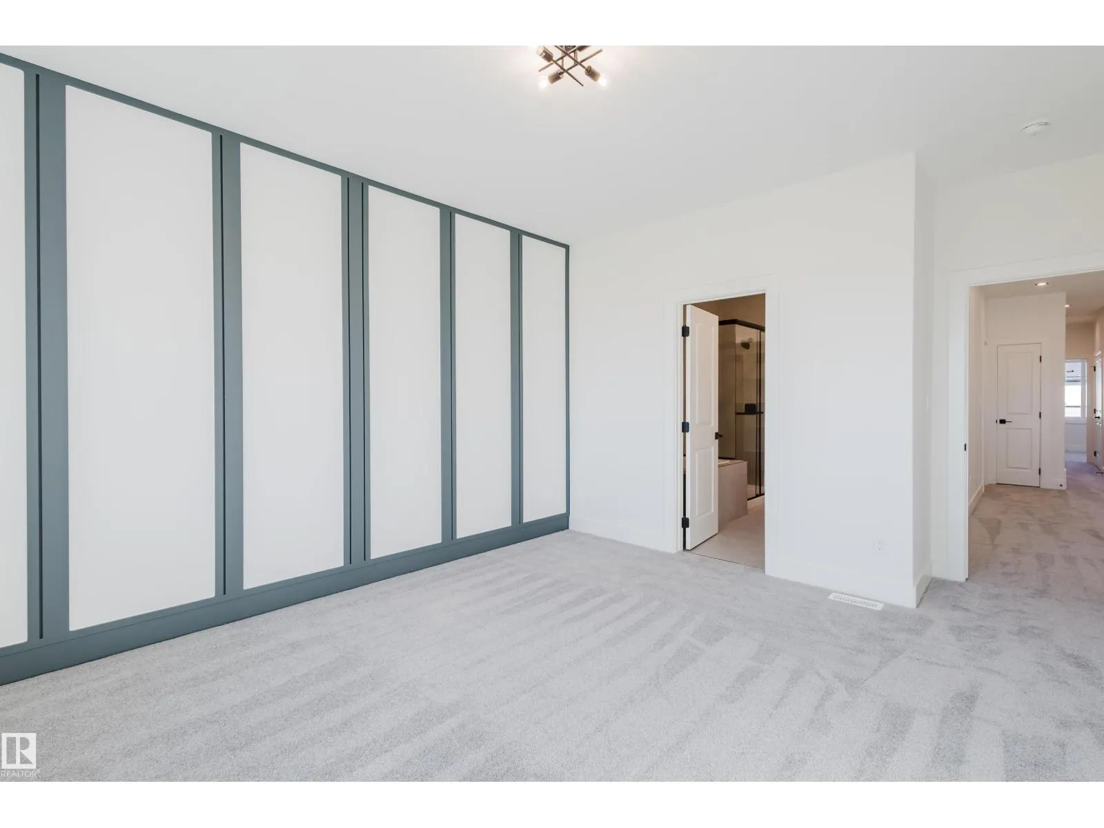 329 Bluff CV