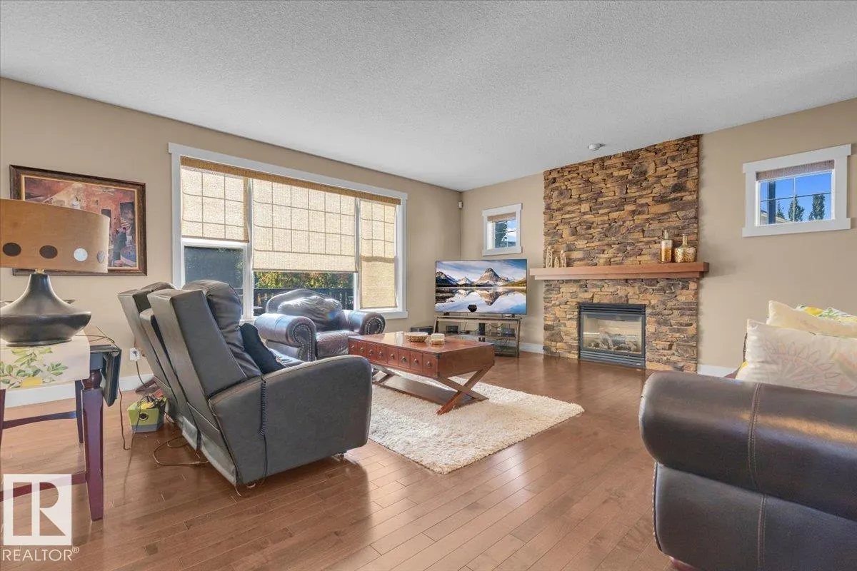 205 CALLAGHAN DR SW