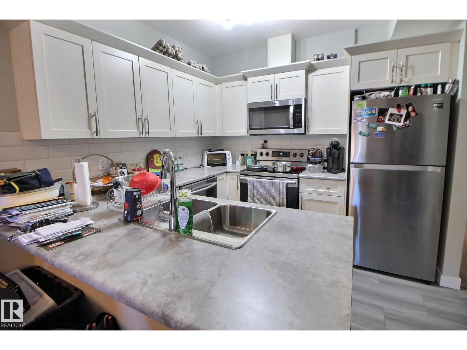 28 GREENBURY MR
