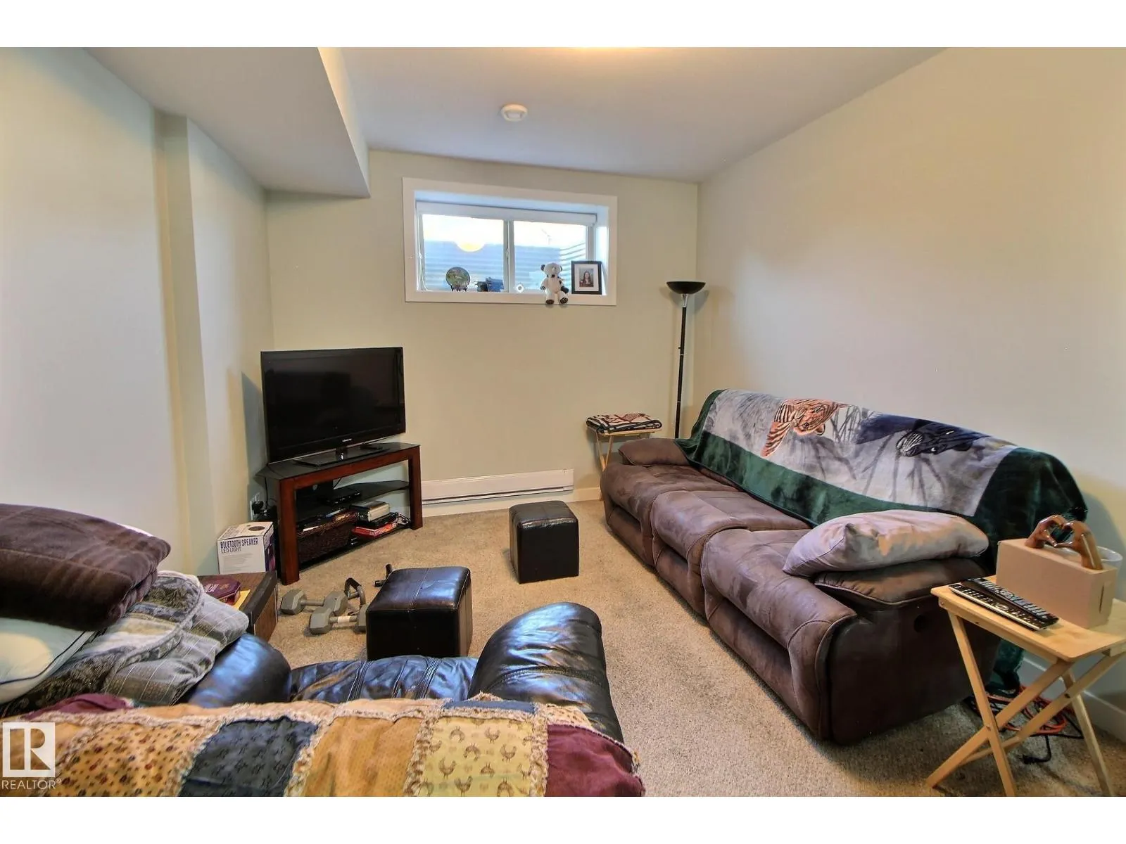 28 GREENBURY MR