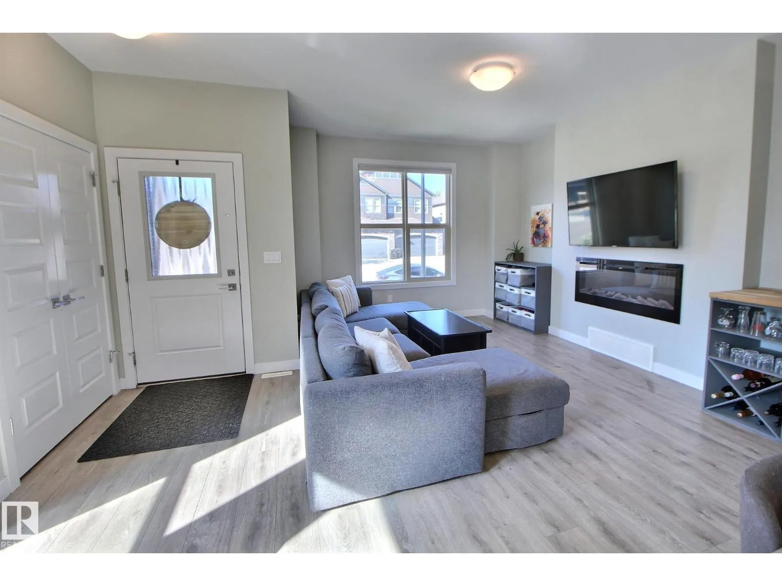 28 GREENBURY MR