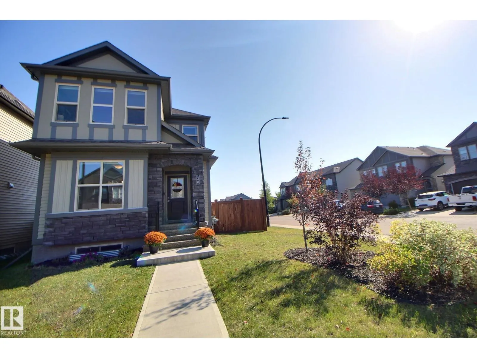 28 GREENBURY MR