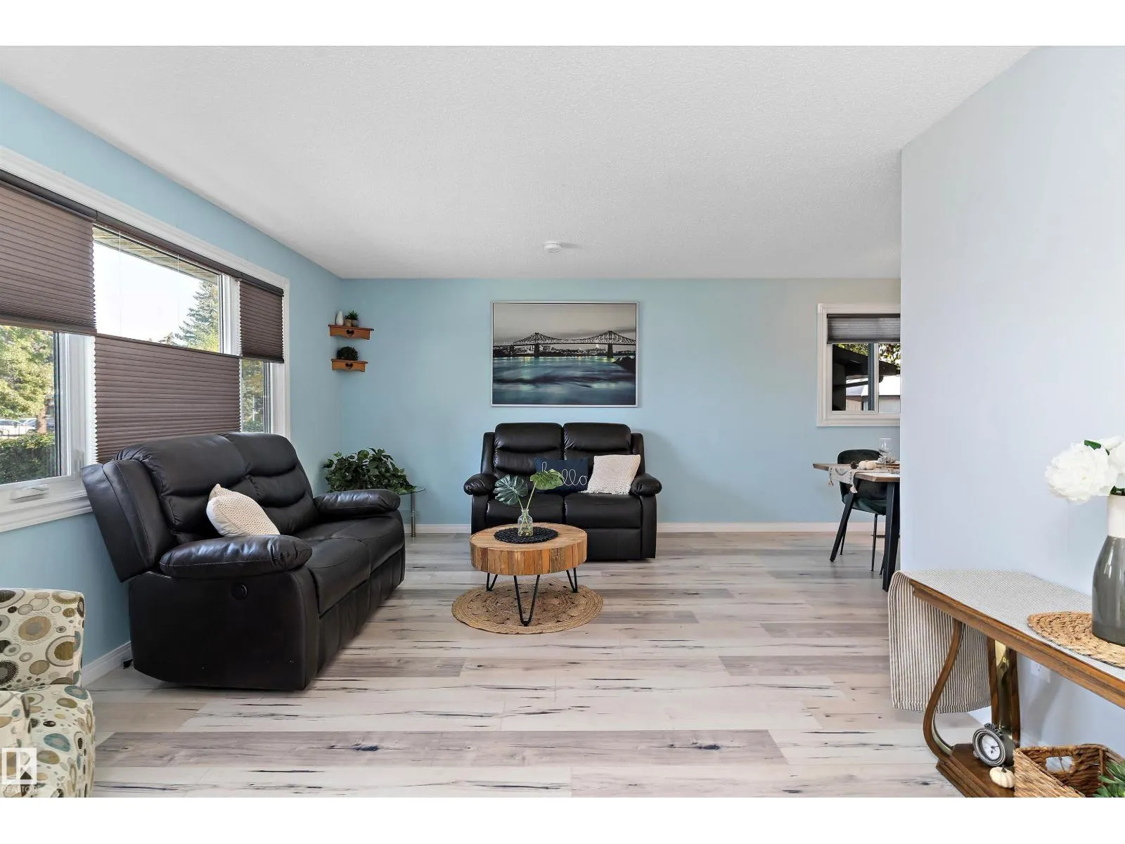 114 BROOKWOOD DR