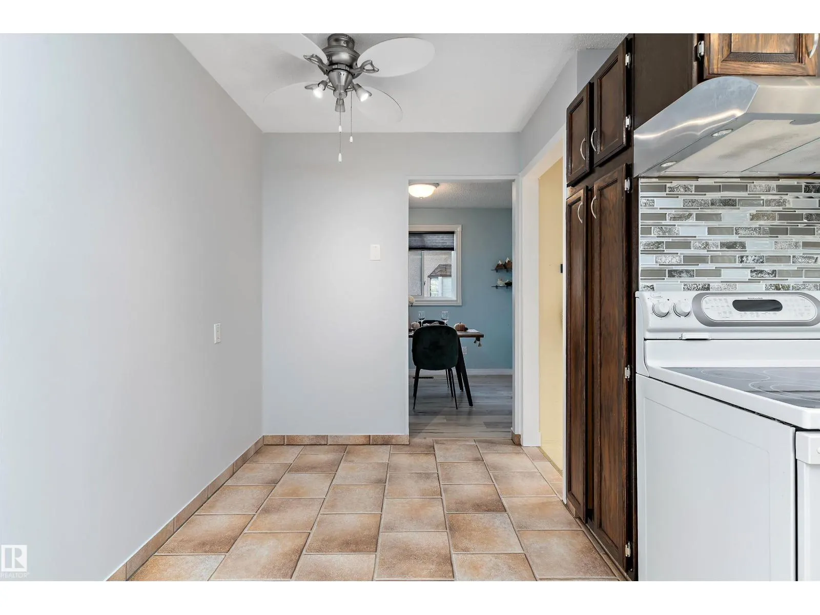114 BROOKWOOD DR