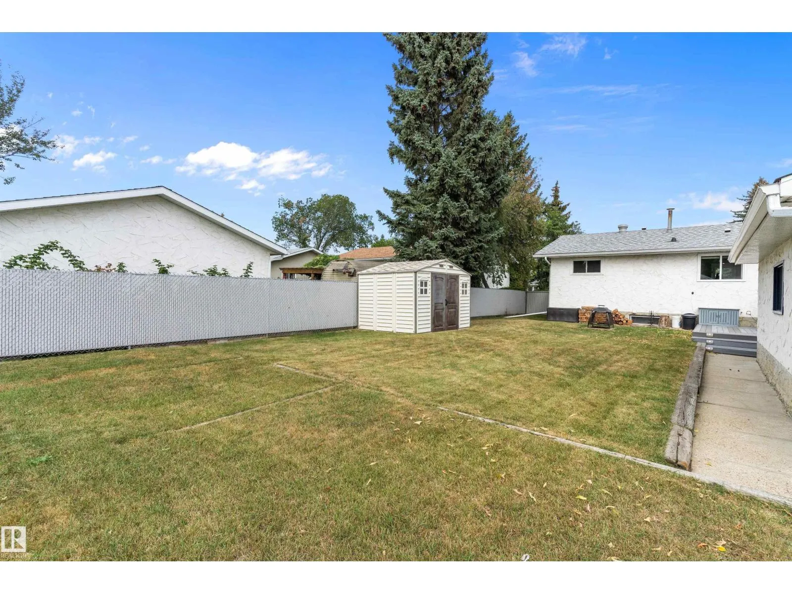 114 BROOKWOOD DR