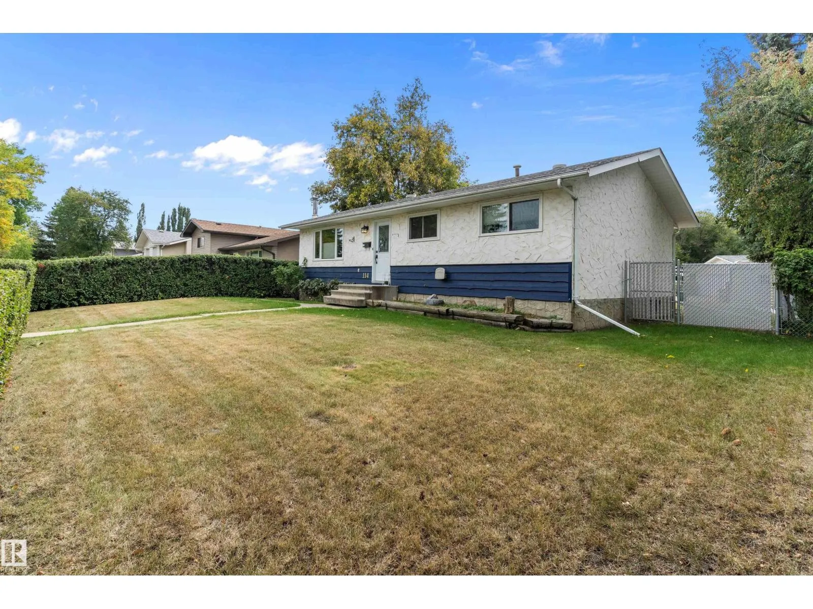 114 BROOKWOOD DR
