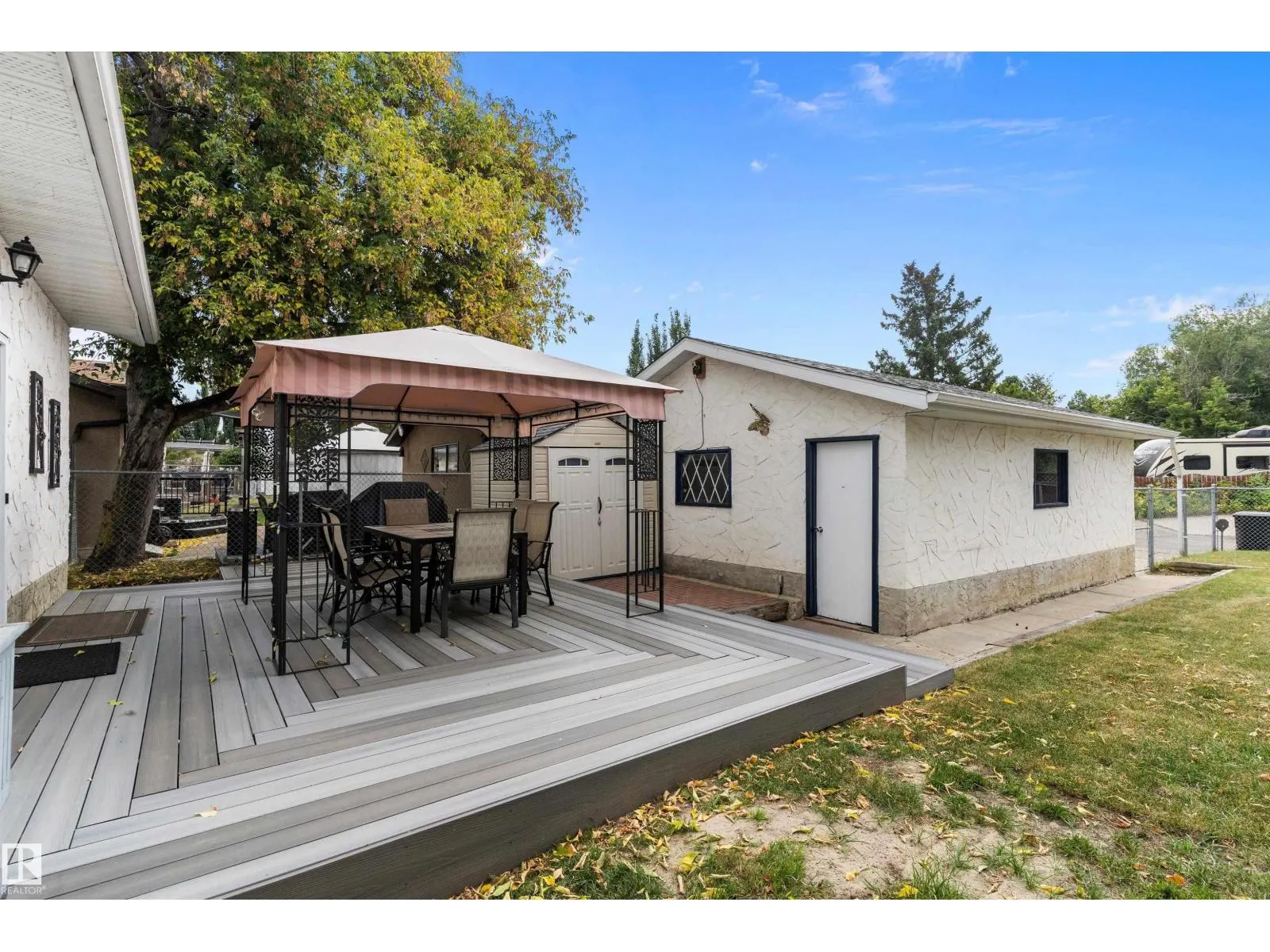 114 BROOKWOOD DR