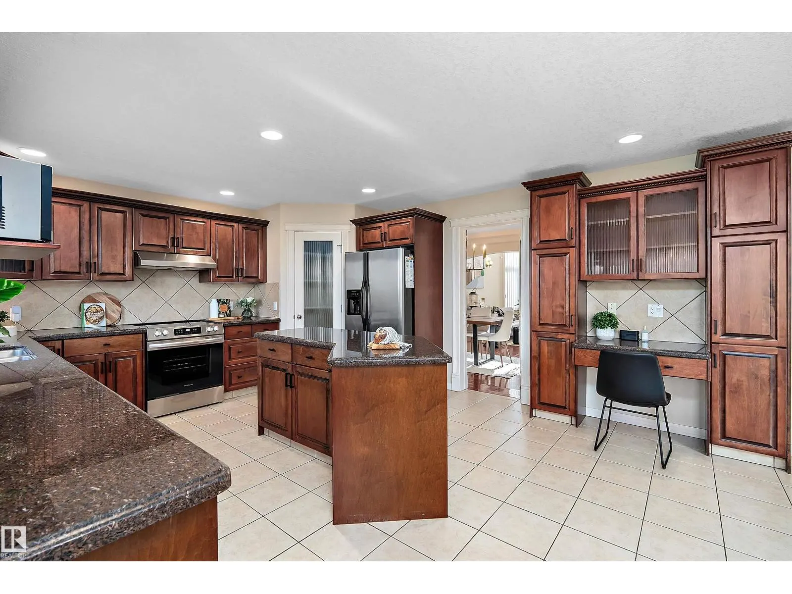 995 HOLLINGSWORTH BEND BN NW