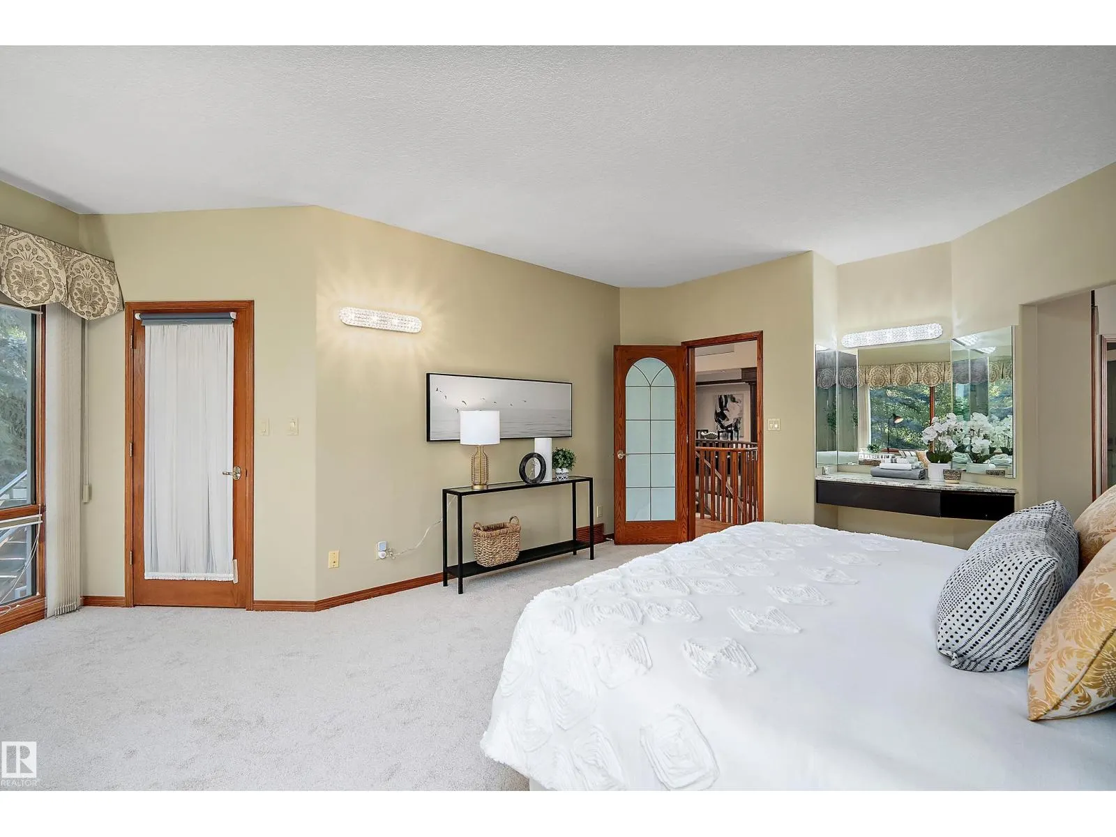 253 WILSON LN NW