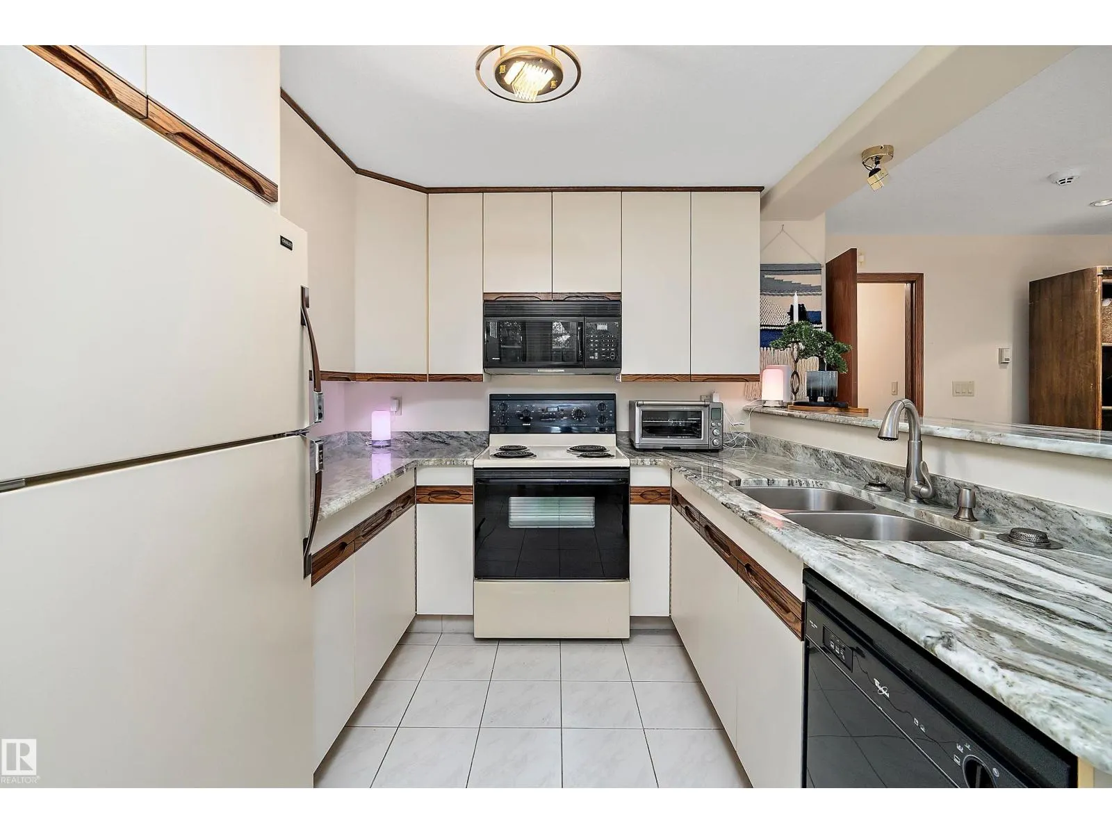 253 WILSON LN NW
