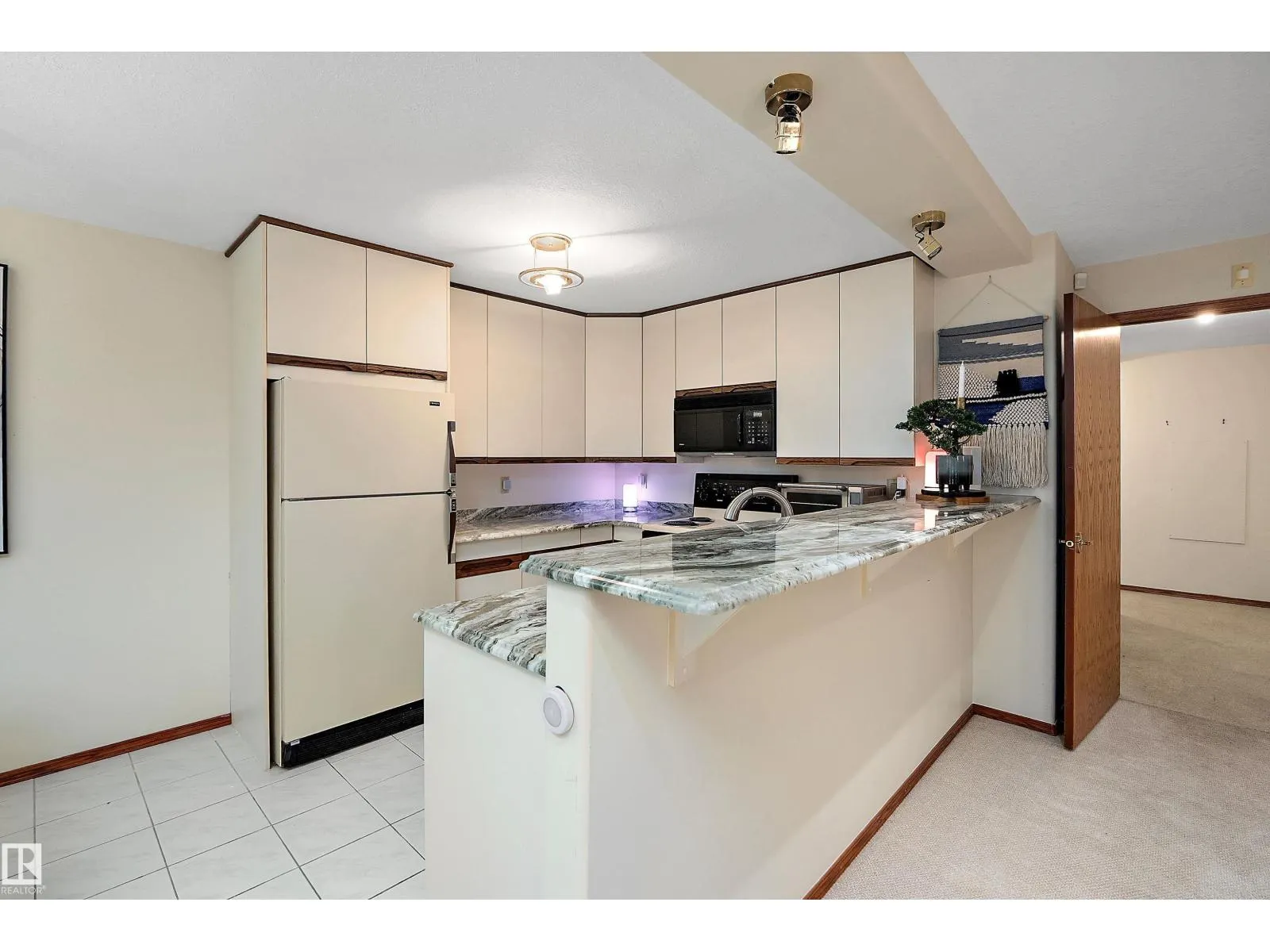253 WILSON LN NW