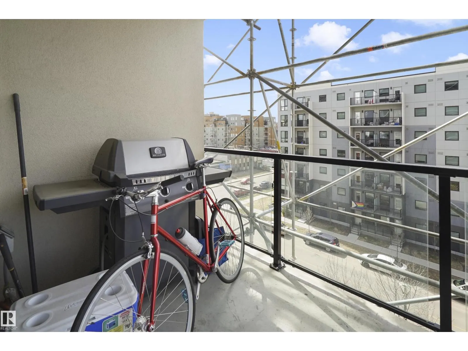 #511 10303 111 ST NW