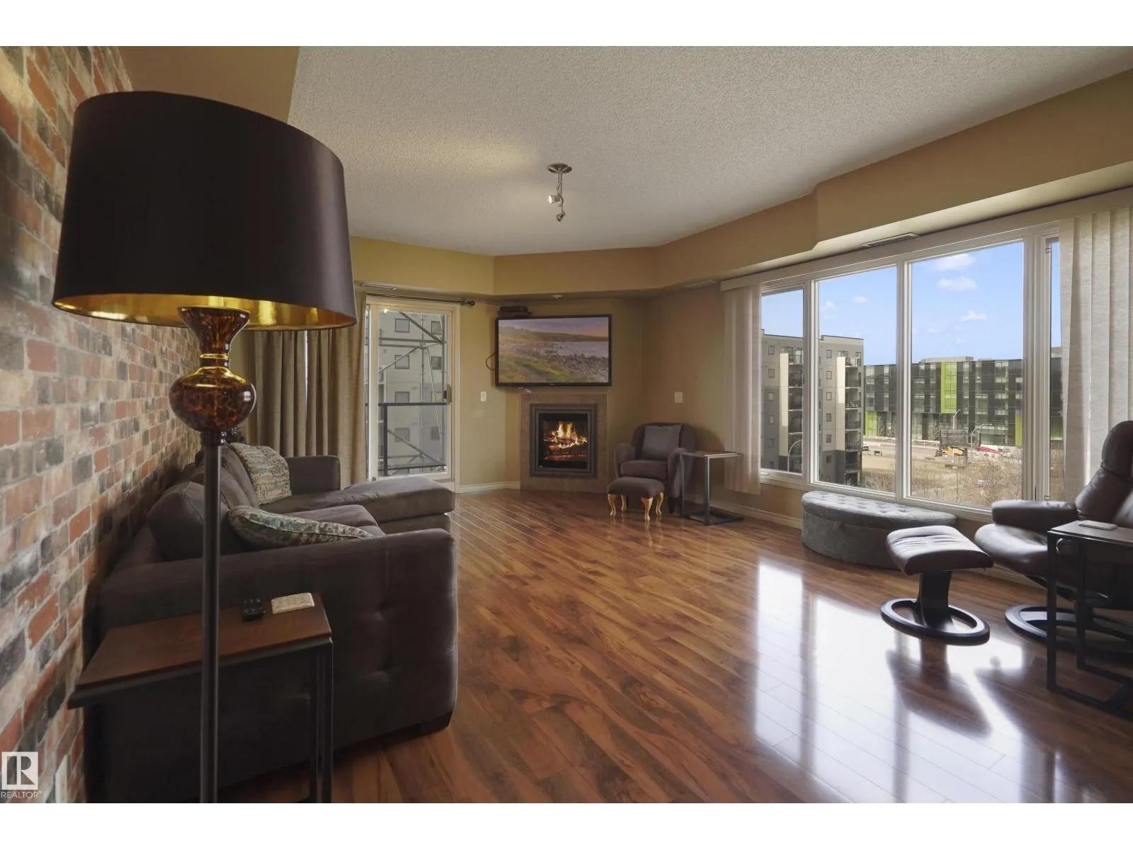 #511 10303 111 ST NW