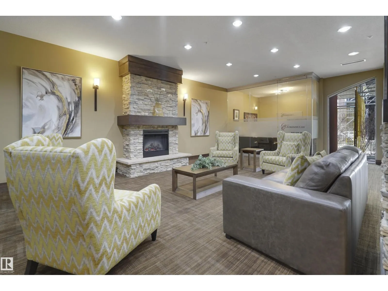 #511 10303 111 ST NW