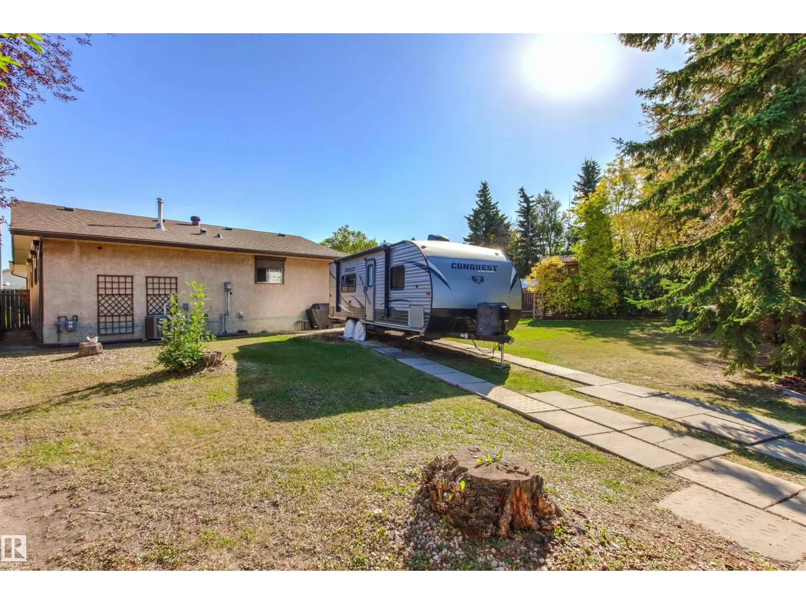 1704 39 ST NW