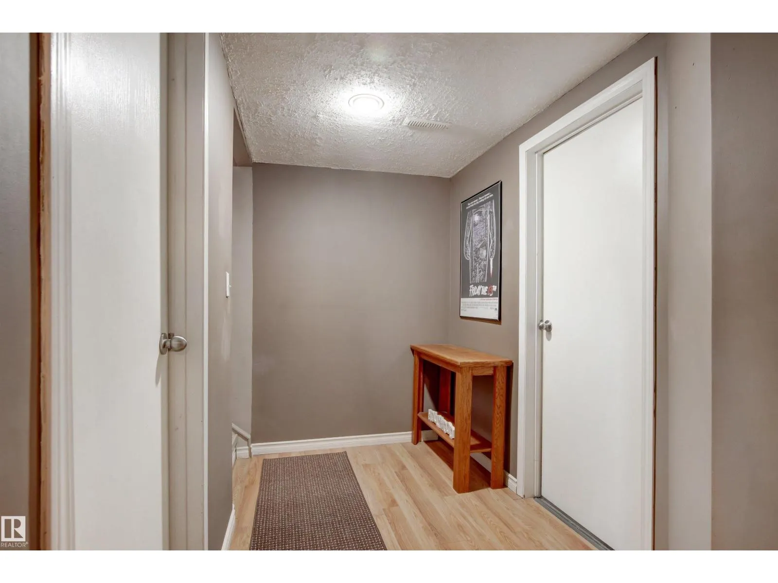 1704 39 ST NW