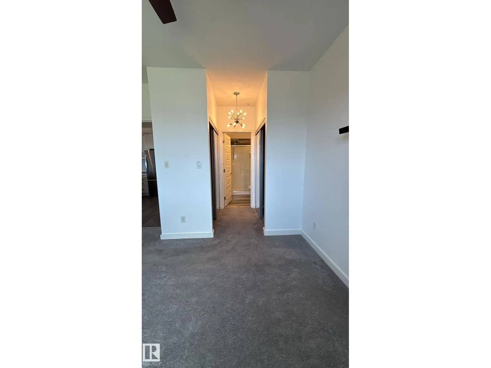 #333 503 Albany WY NW
