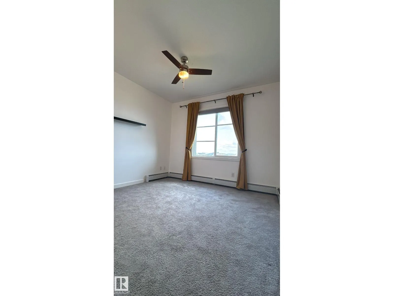 #333 503 Albany WY NW