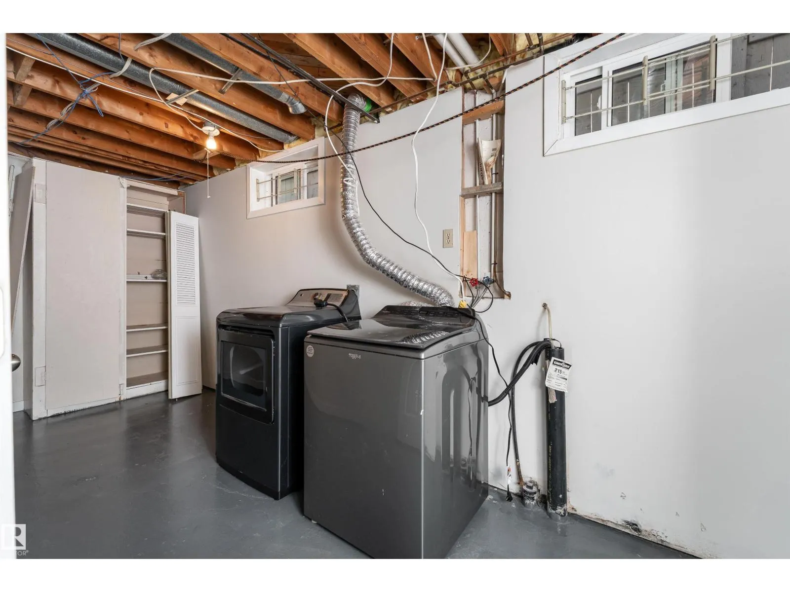 10530 151 ST NW