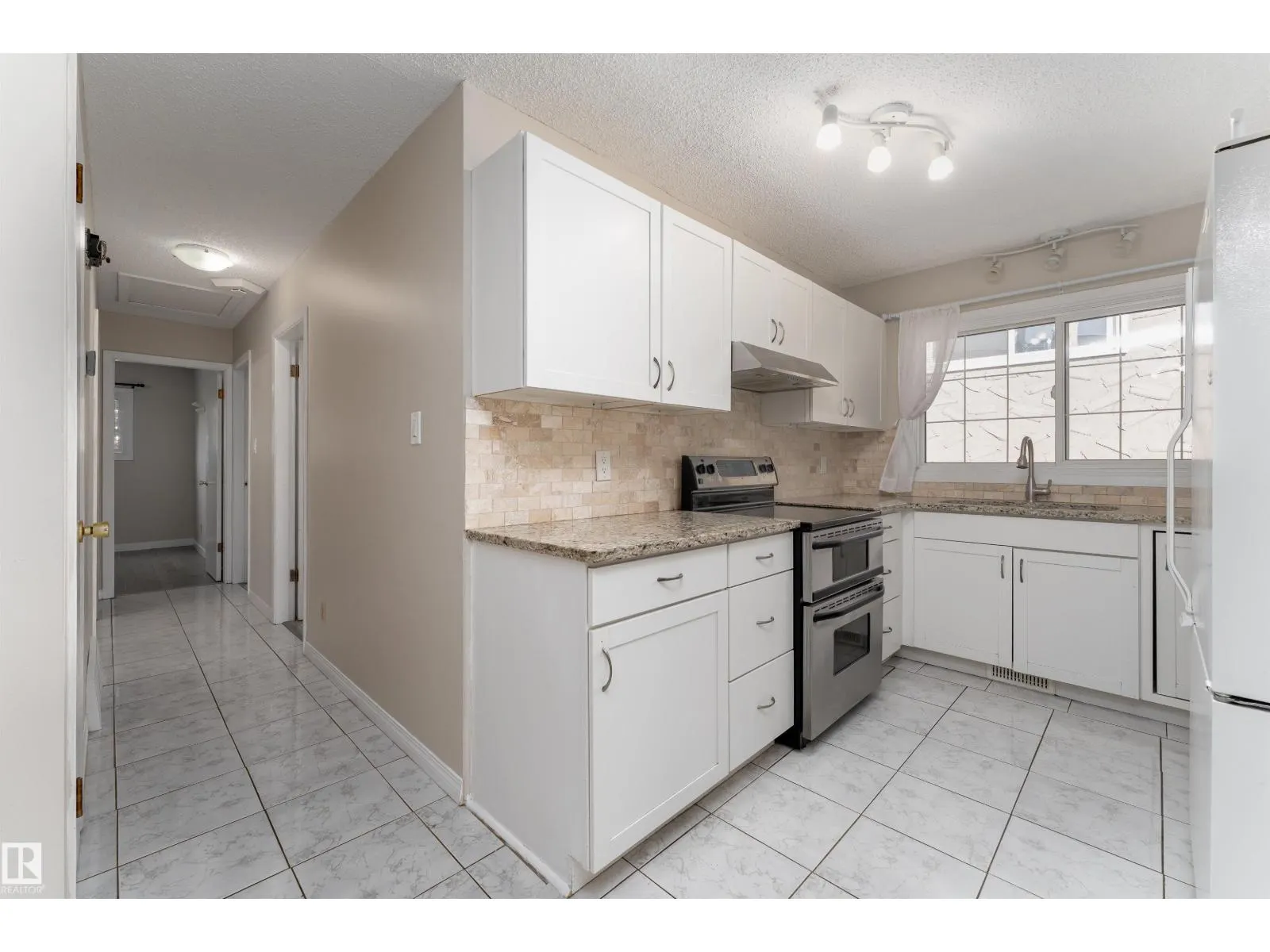 10530 151 ST NW