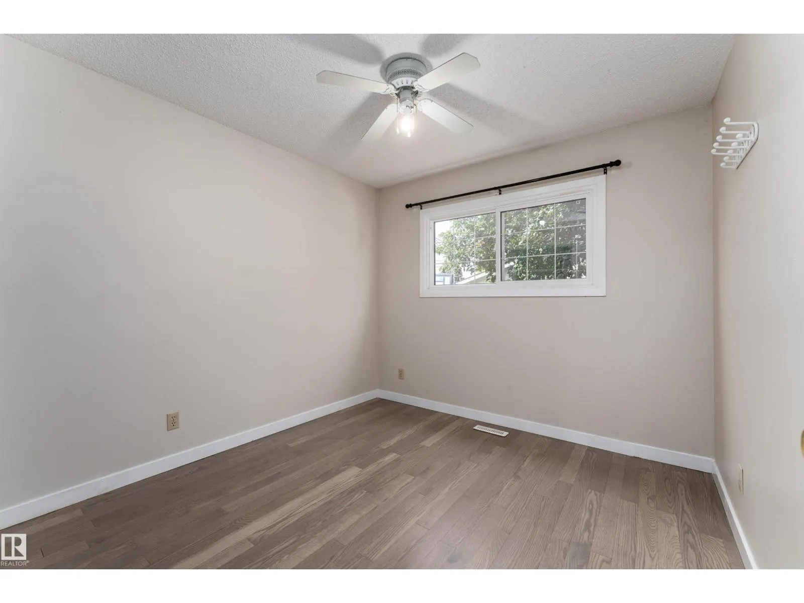 10530 151 ST NW