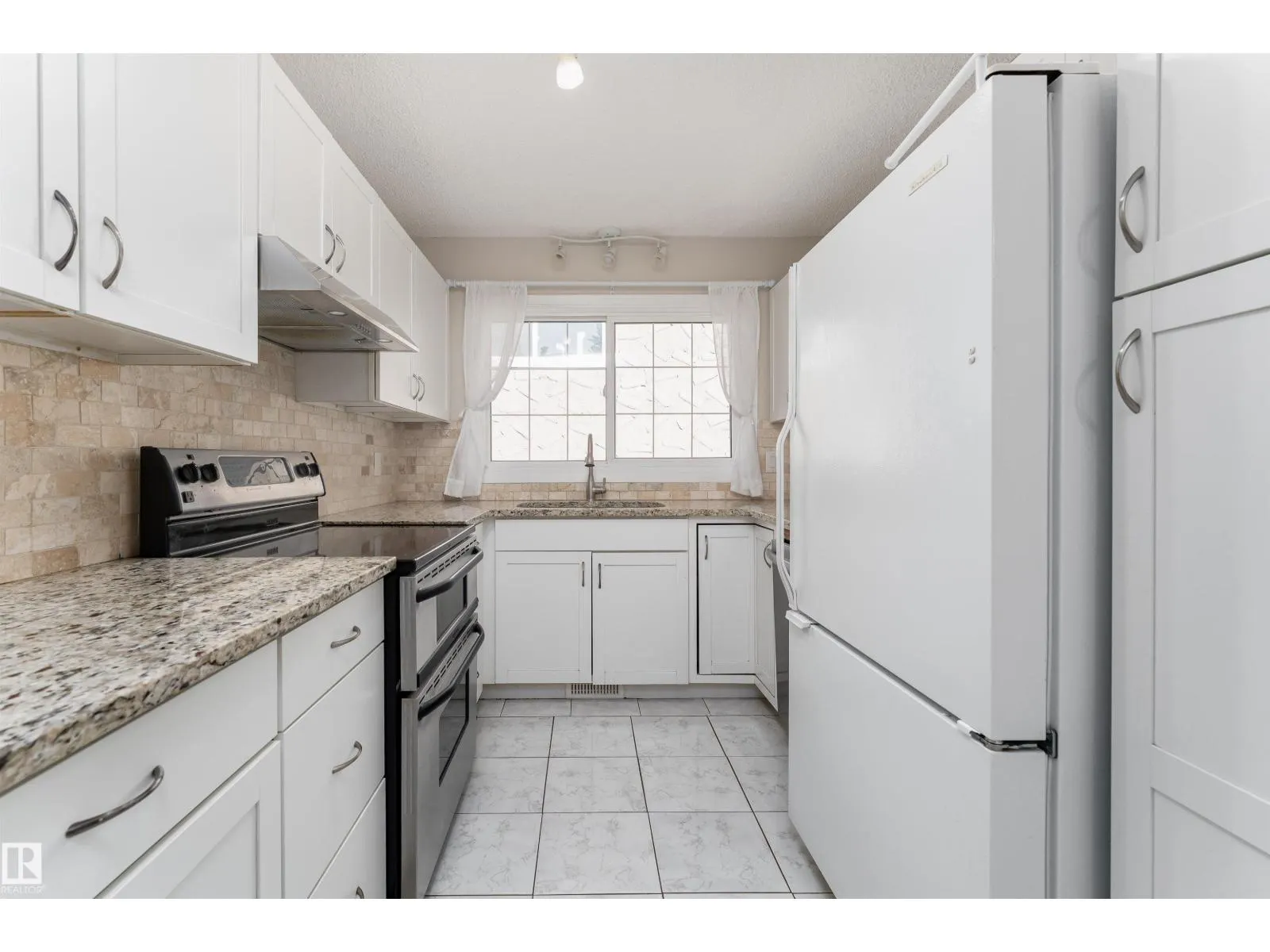 10530 151 ST NW