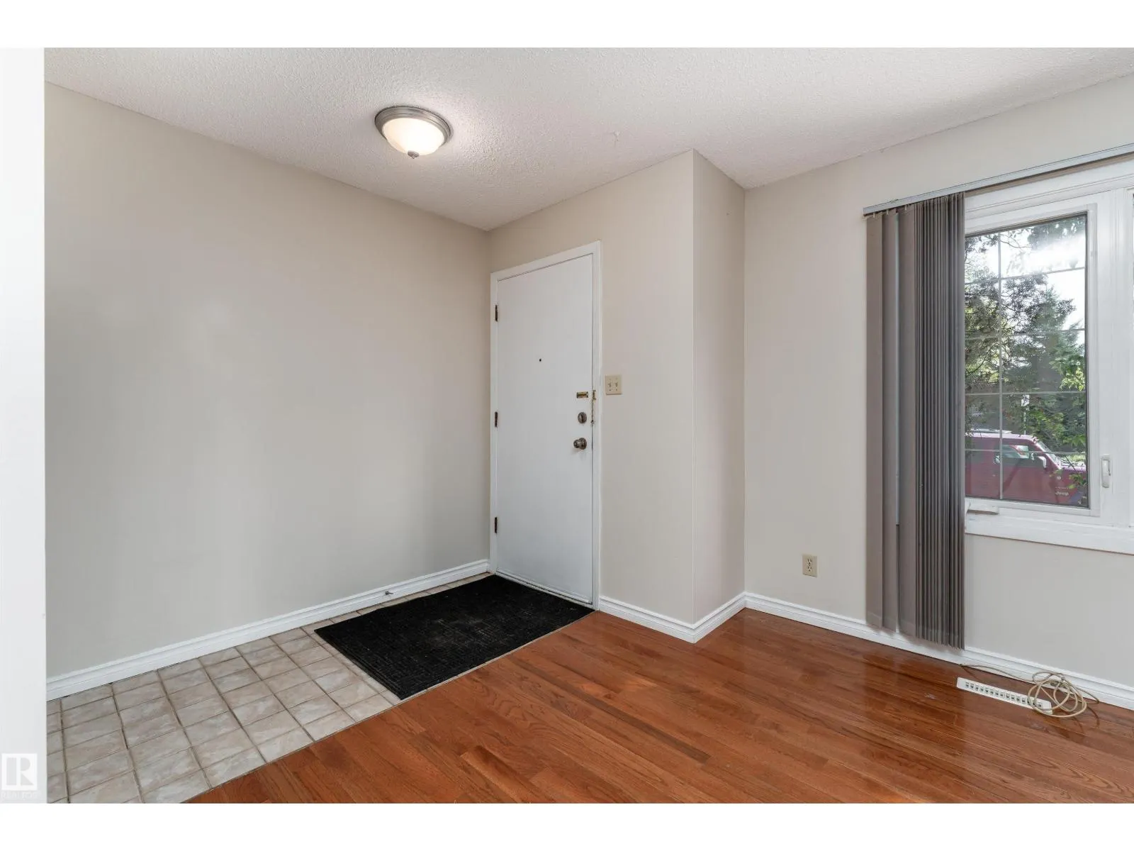 10530 151 ST NW