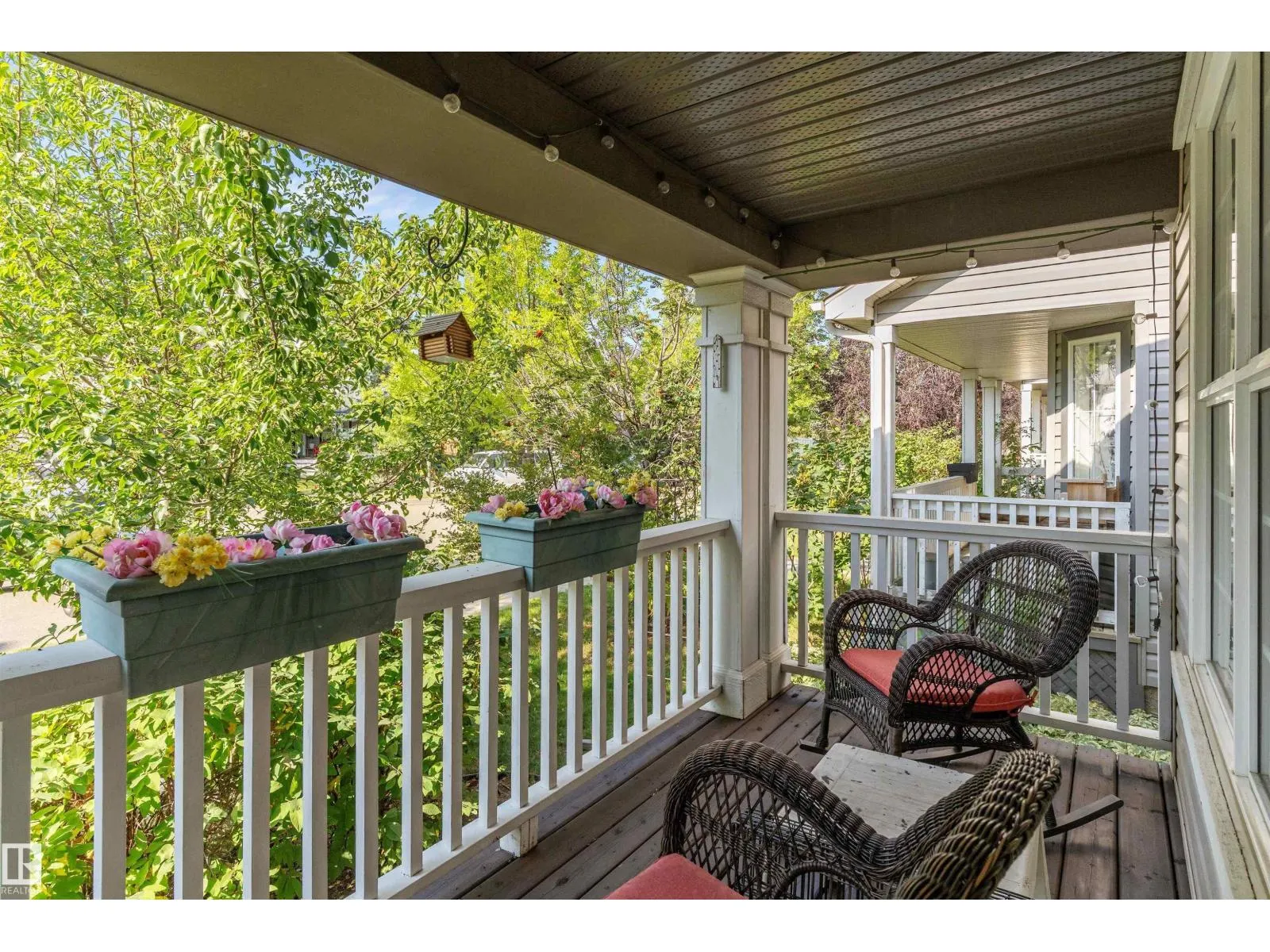 1843 122 ST SW
