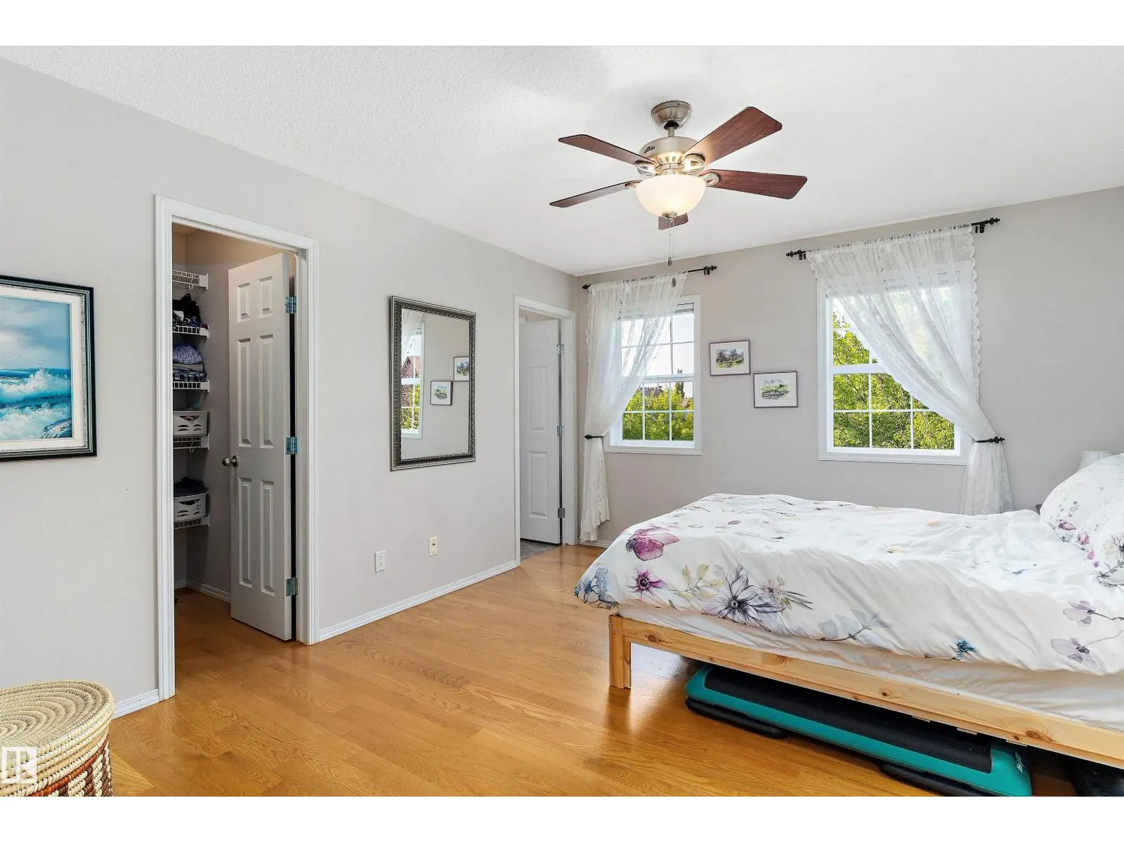1843 122 ST SW