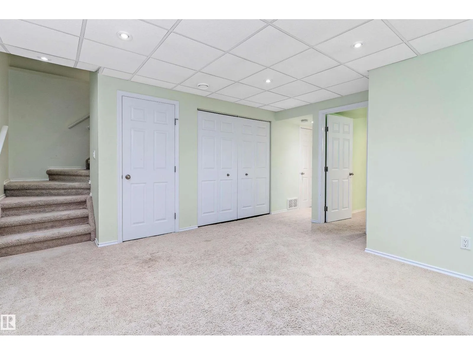 1843 122 ST SW