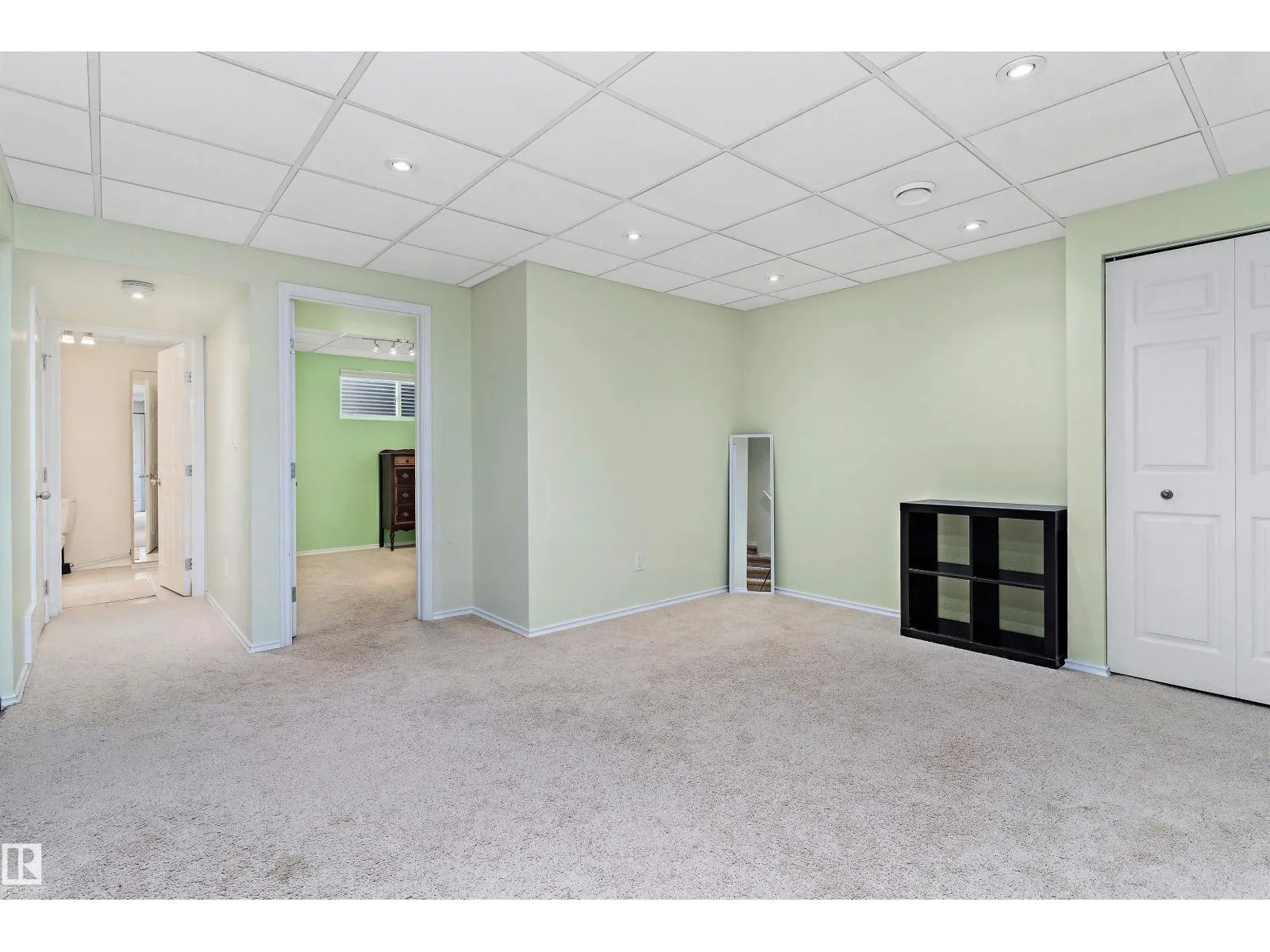 1843 122 ST SW