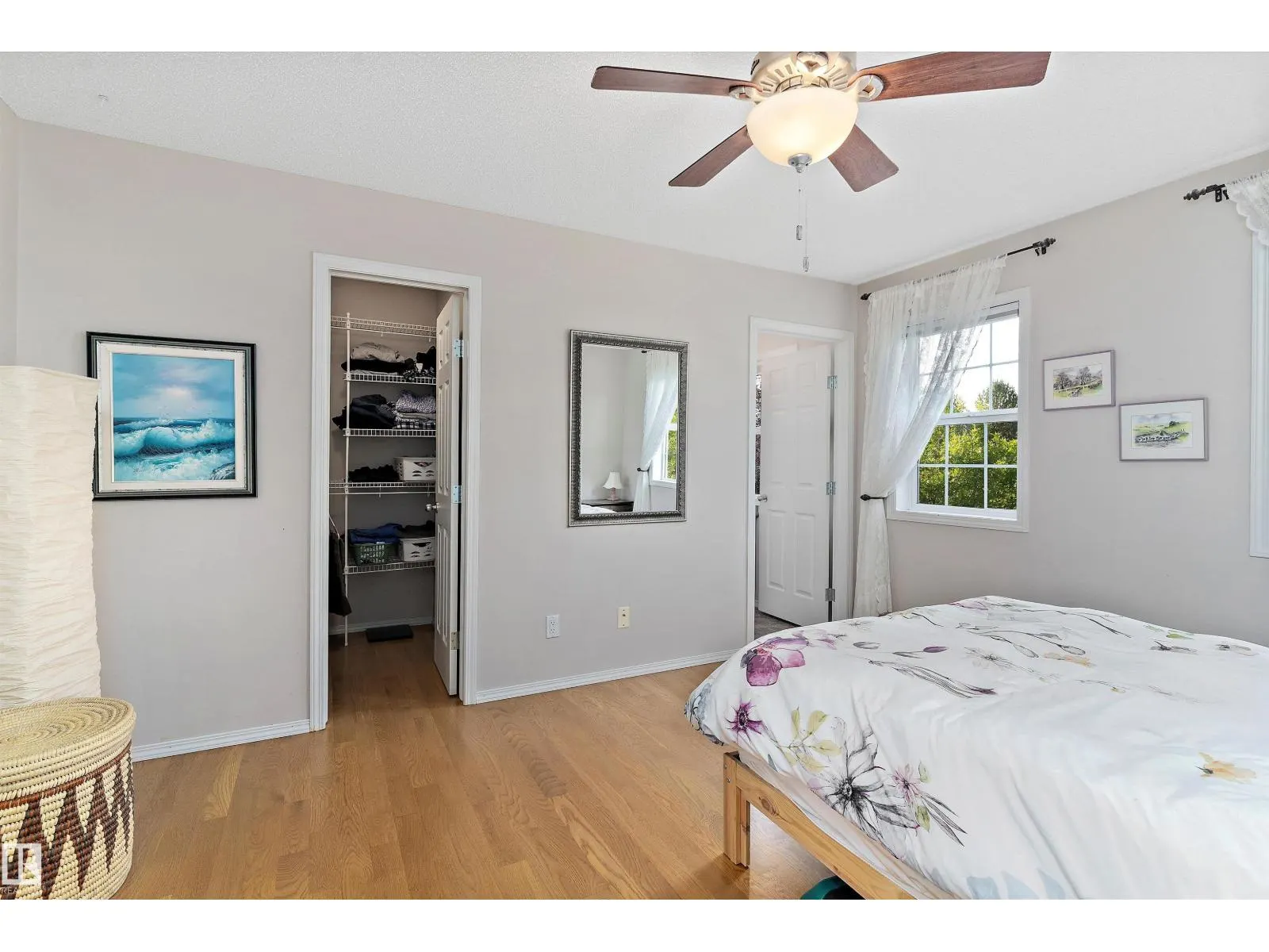 1843 122 ST SW