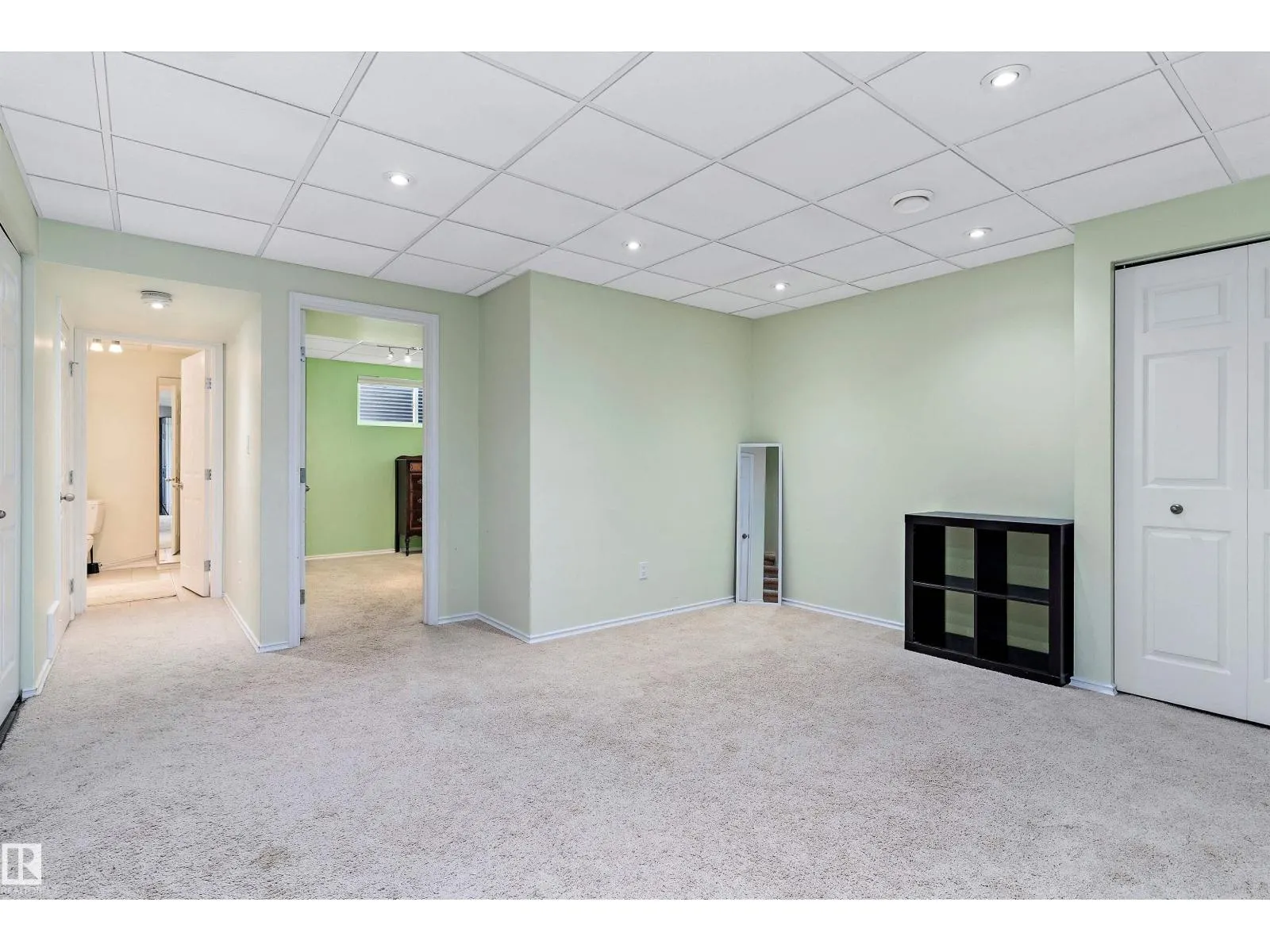 1843 122 ST SW