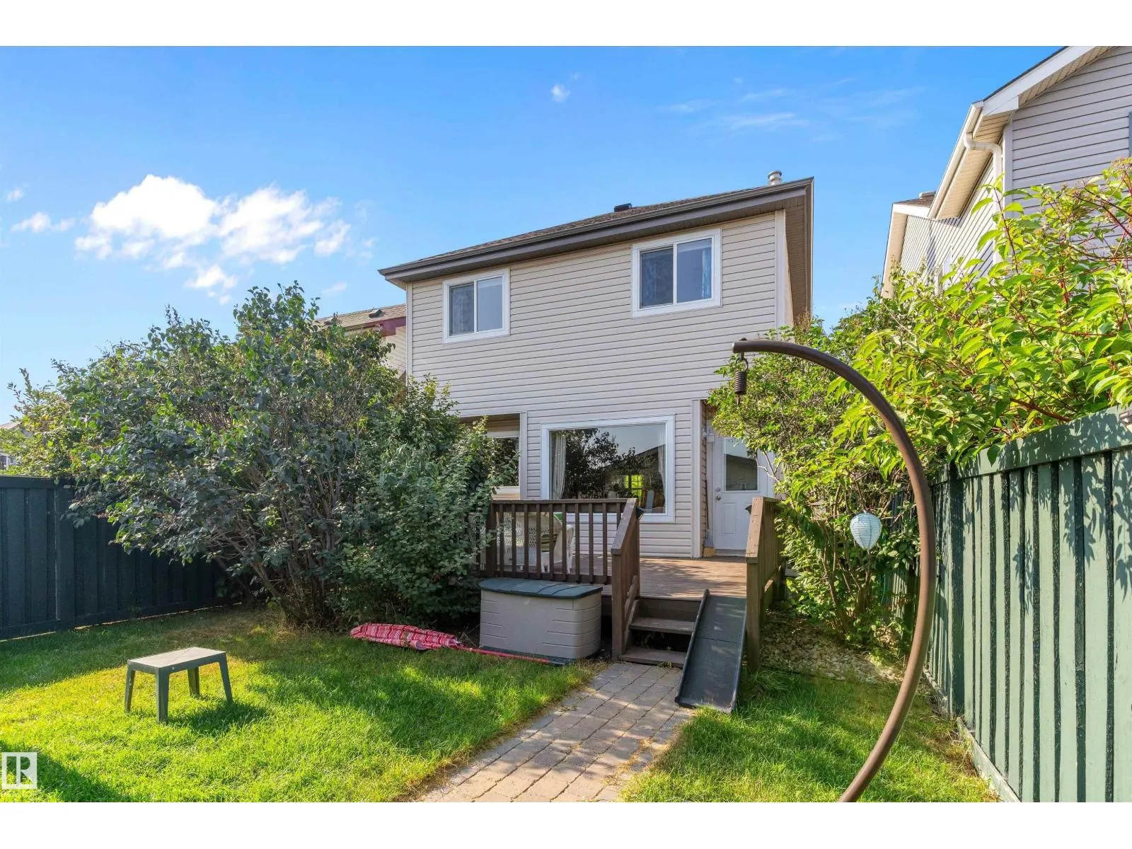 1843 122 ST SW