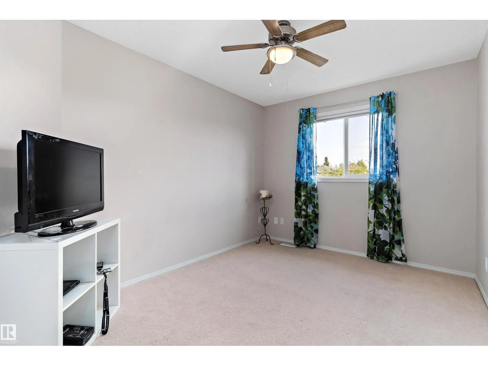 1843 122 ST SW