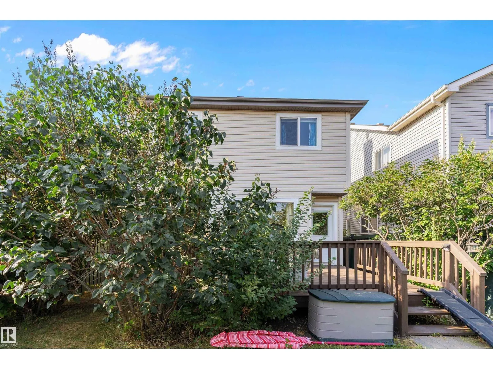 1843 122 ST SW