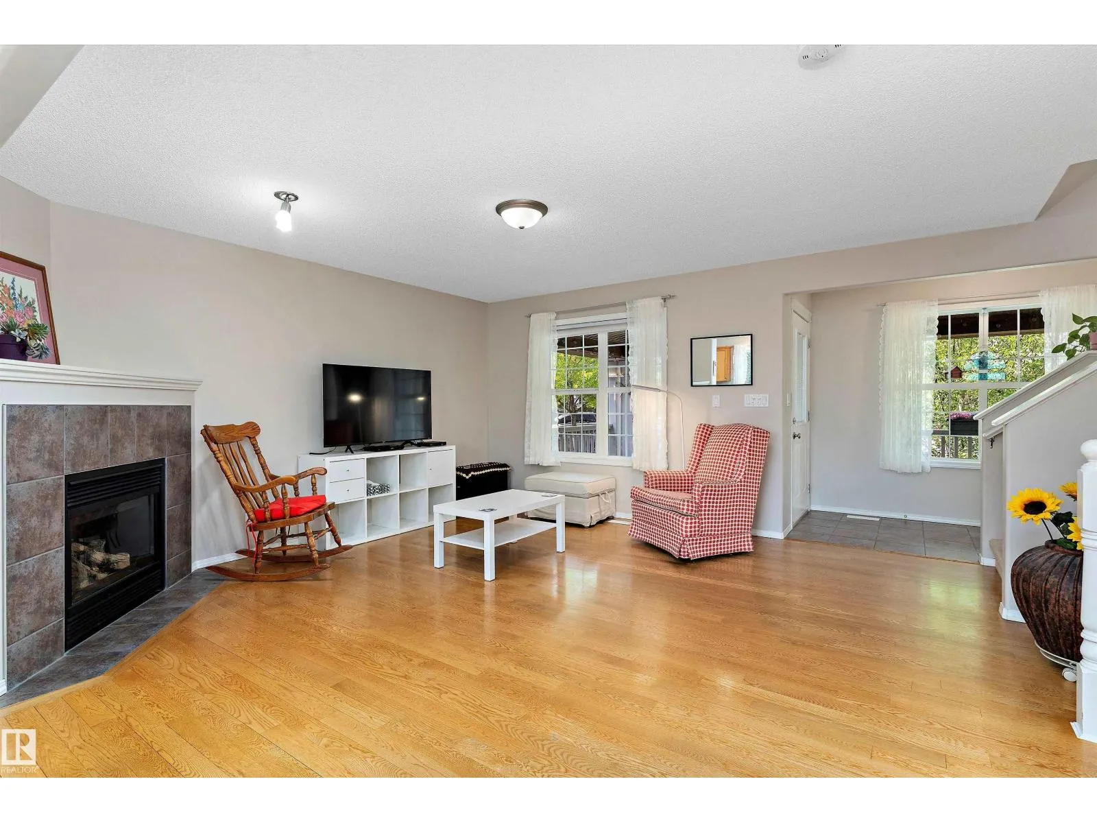 1843 122 ST SW