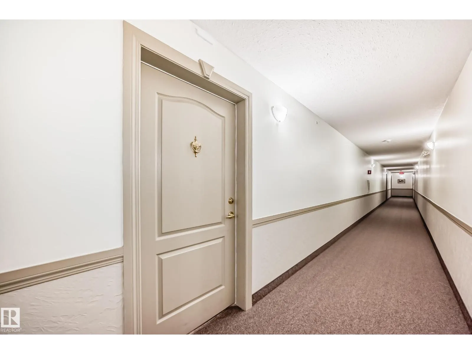 #409 4700 43 AV