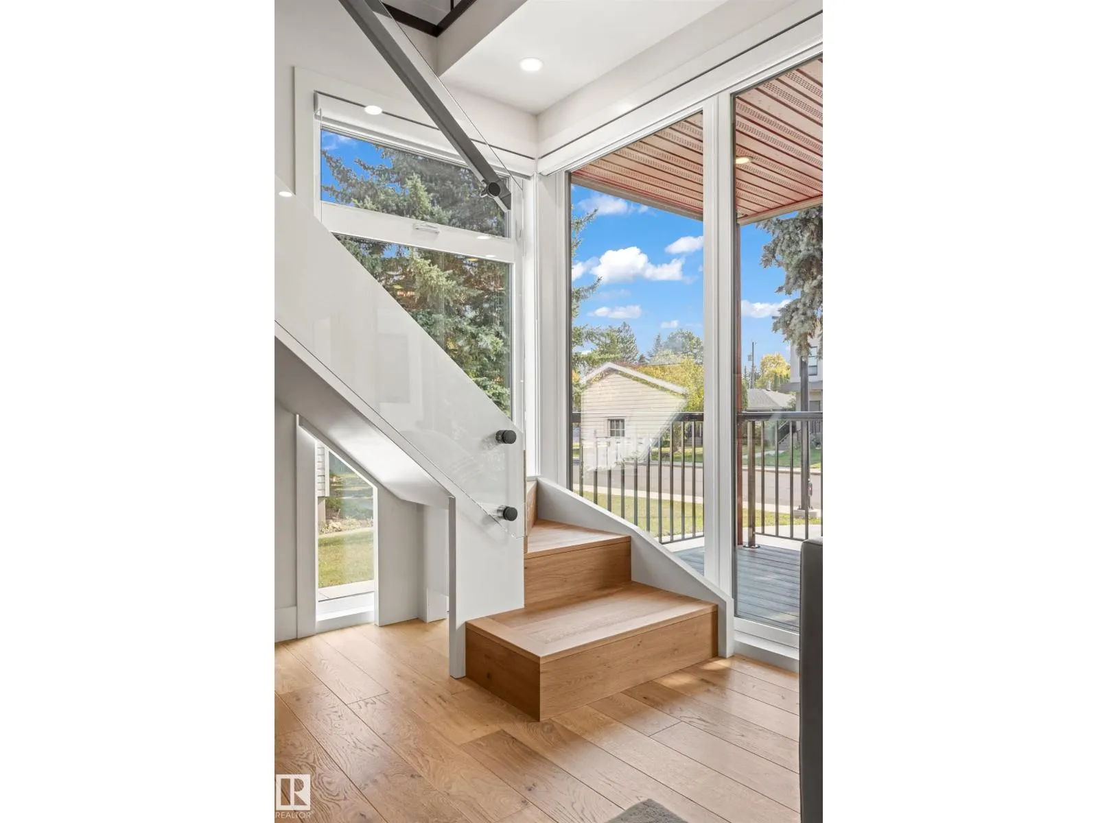 14412 80 AV NW NW