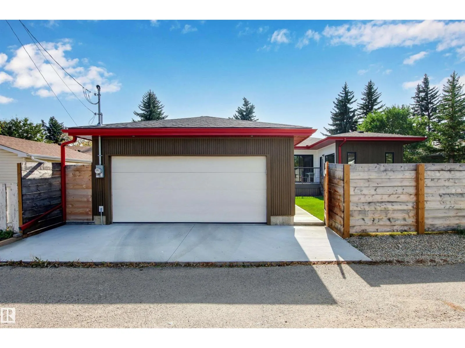 14412 80 AV NW NW