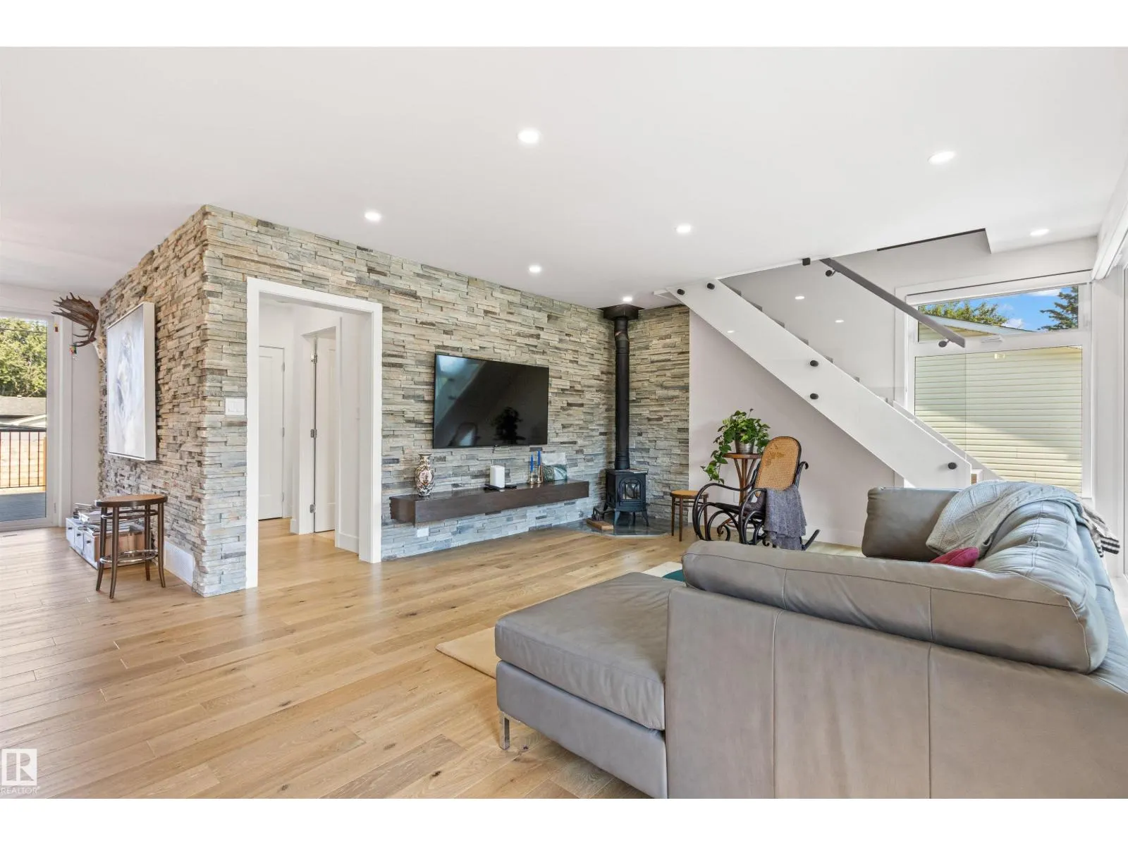 14412 80 AV NW NW
