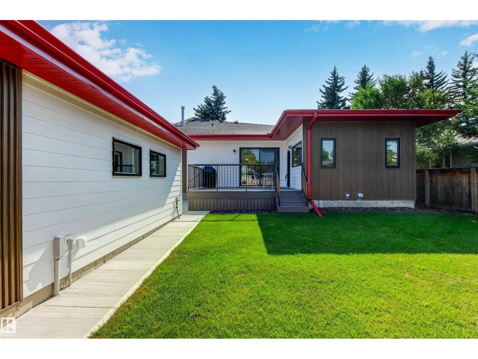 14412 80 AV NW NW