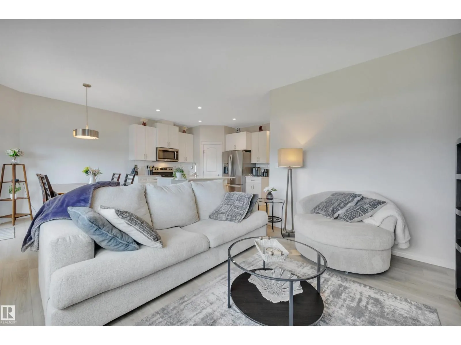 6308 67 ST