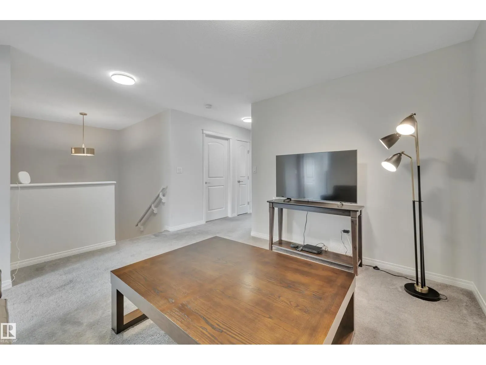 6308 67 ST