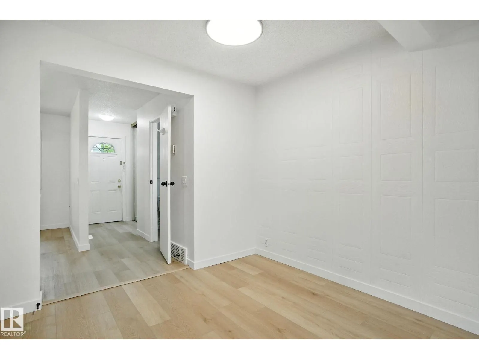5412 146 AV NW