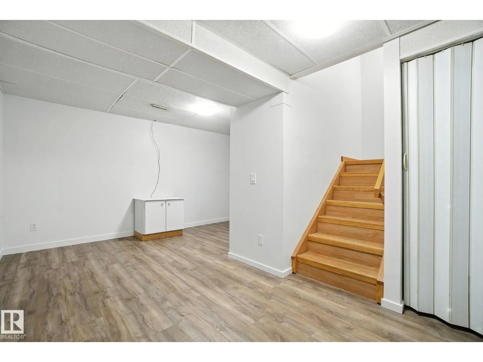 5412 146 AV NW