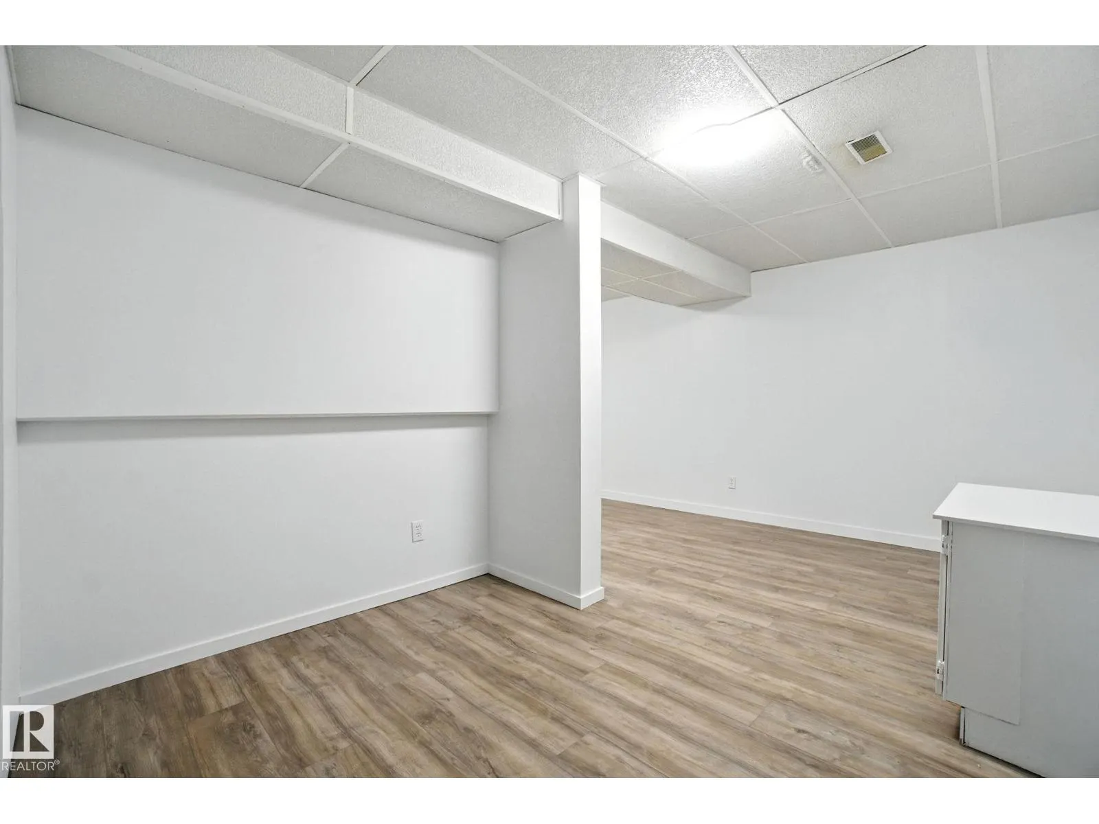 5412 146 AV NW