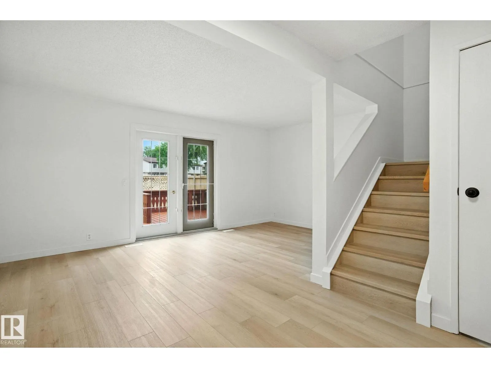 5412 146 AV NW