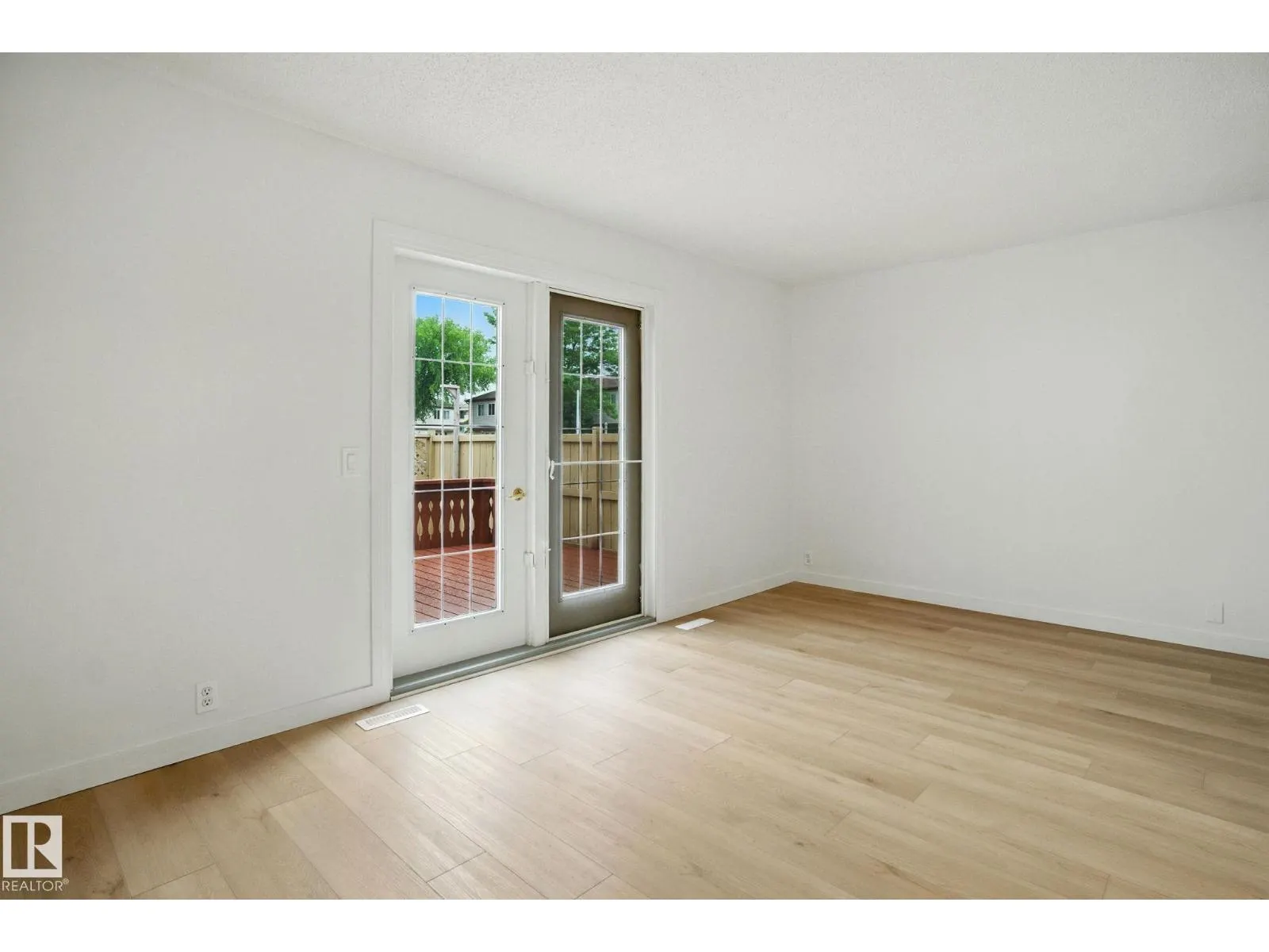 5412 146 AV NW